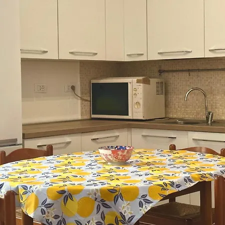 A38 - Ancona, Comodo Bilocale In Centro Storico * אנקונה