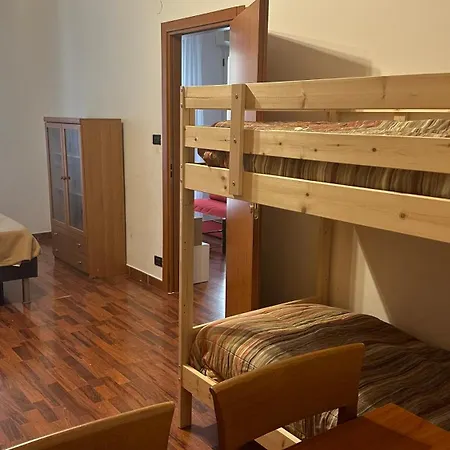 A38 - Ancona, Comodo Bilocale In Centro Storico Анкона